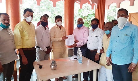 Velagar villagers are angry about the government