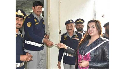First Time In Pakistan Transgender gets licence
