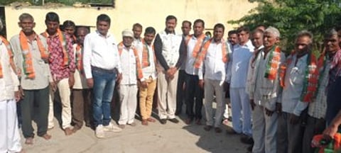 काँग्रेसच्या बालेकिल्यातील गोदीपुर ग्रुपचे सरपंच, उपसरपंचासह कार्यकर्त्यांचा भाजपात प्रवेश