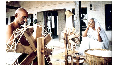 Gandhi Jayanti : गांधीविचार आणि पडदा