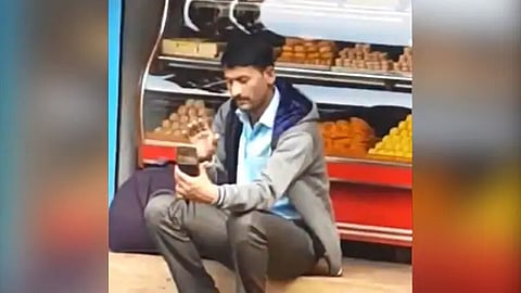 Anand-Mahindra-Mobile