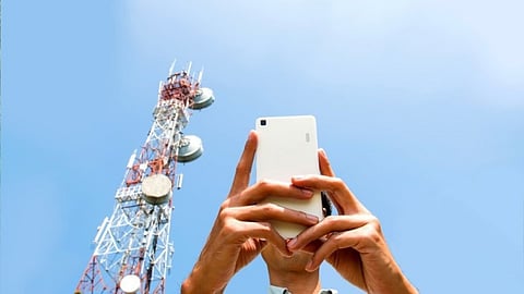 Due to lack of mobile network in Bhuiyanj area students are facing difficulties in getting online education