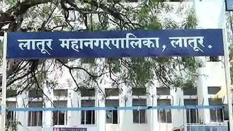 Municipal Corporation will now take punitive action after dumping garbage in dividers on main roads and other roads in the city..jpg