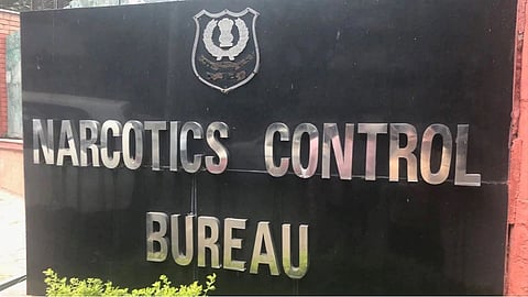 NCBनं अटक केलेल्या सुल्तान मिर्झाच्या मोबाईलमध्ये हायप्रोफाईल ग्राहकांचे क्रमांक