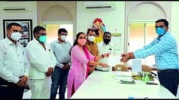 कोरोनायोद्ध्यांची परवड; राज्यातील बाराशे कंत्राटी डॉक्टर वेतनाविना