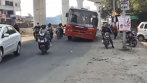 'स्मार्ट' नागपूरकरांनो.. बघा तुमच्या 'स्टार' बसची दुरावस्था!