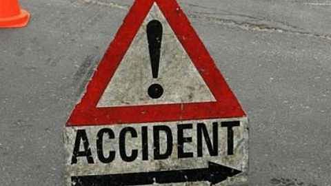 One woman was seriously injured in Accident the Nashik Highway
