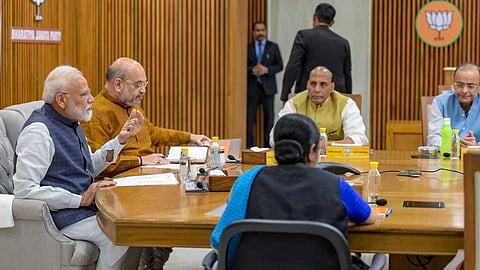 स्वबळाच्या वल्गना अन् मित्रांकडे याचना!