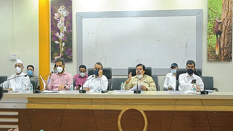 पाऊस सुरू असेपर्यंत पंचनामे : पालकमंत्री बाळासाहेब पाटील