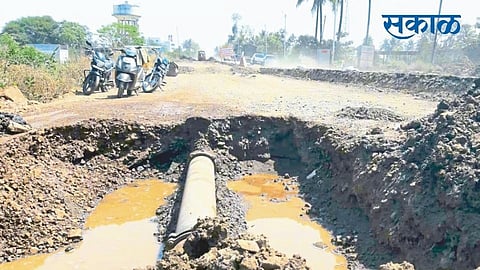 Make the road by the side of the pipeline ...