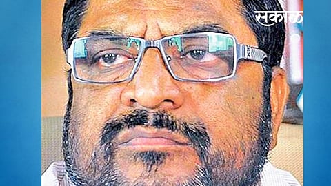 Raju Shetty's changing his role or confusion?