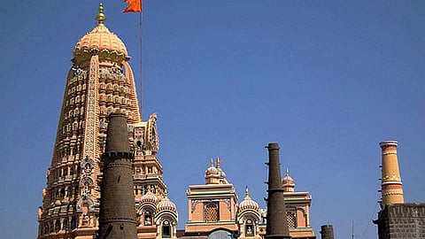 नाे एन्ट्री...अन्यथा तुम्हांला 'या' गावात श्री शंभू महादेवाचे दर्शन पडेल हजार रुपयांना