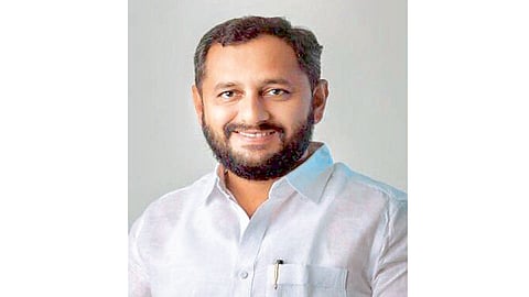 स्वागत कमानीचे बांधकाम पुन्हा वादात; कऱ्हाडात लोकशाही आघाडी आक्रमक