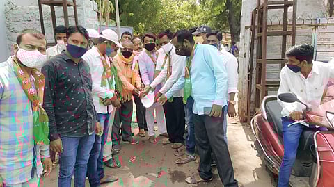 The Mahavikas Aghadi government in the state has postponed the implementation of the Agriculture Act