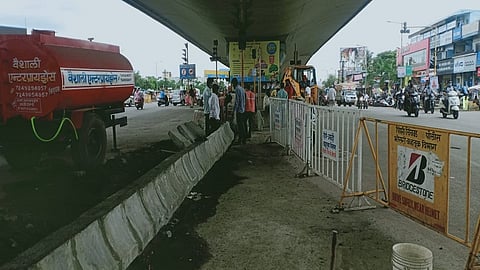 The traffic police took an important decision to avoid a traffic jam on Alandi Road