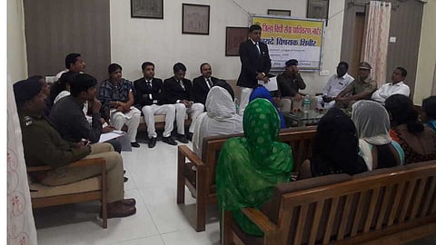 तृतीयपंथीयांना सन्मानाने वागवा : न्यायाधीश वसावे