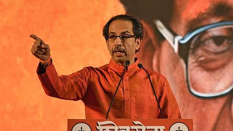 Uddhav Thackeray said in front of the Prime Minister that insurance company  is cheating farmers