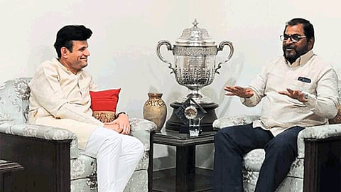 samarjeet ghatge meet to raju shetty