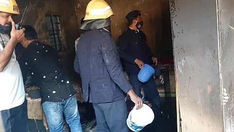 Vegetable sellers house burnt in fire at kalewadi rautagar