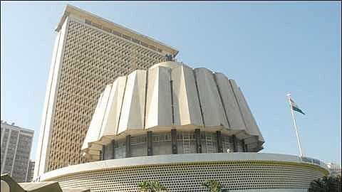 Akola News: A record number of candidates will be tested by voters