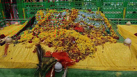 Urs religious program from Chalisgaon on Saturday