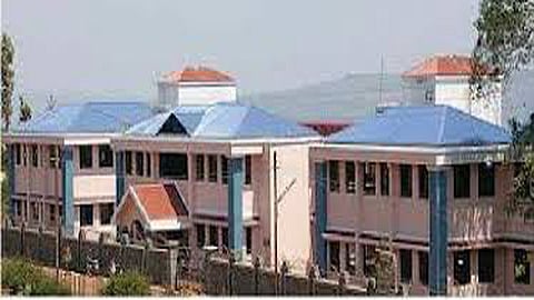 'सेंट झेविअर्स' सुरुच हाेती ? शिक्षण विभागाच्या अहवाल गुलदस्त्यात