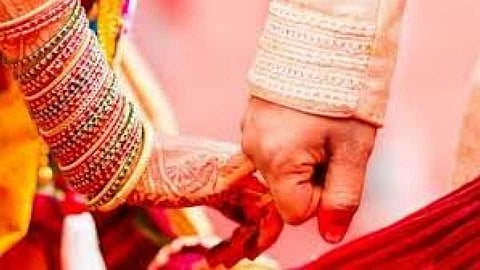 Death of Navradeva during the last Mangalashtak