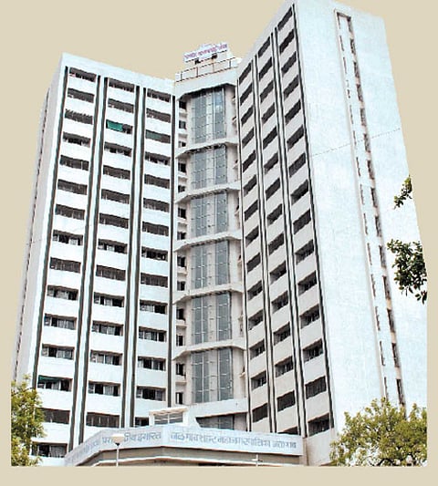 जळगाकरांसाठी चांगली बातमी: ४२ कोटींच्या कामांना मंजुरी, रस्त्यांच्या कामांना प्राधान्य