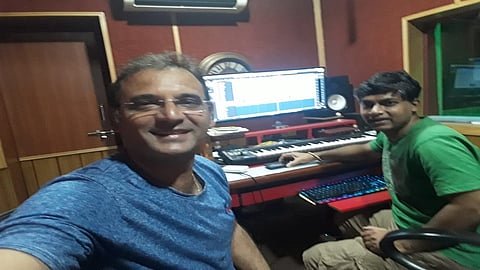 कोरोनाच्या भीतीवर मात करण्यासाठी मुंबई युनिव्हर्सिटी आणि टीमने तयार केले विशेष गाणे