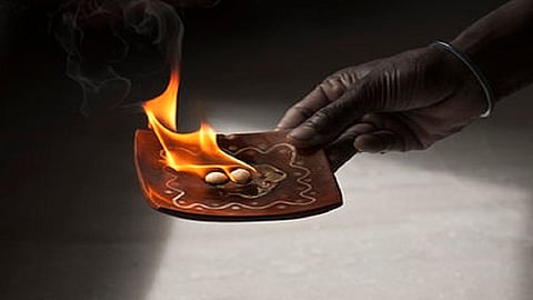 काय सांगता! भीमसेन कापूर व लिस्ट्रिन माऊथवॉश कोरोनावर गुणकारी? काय आहे सत्य, वाचा