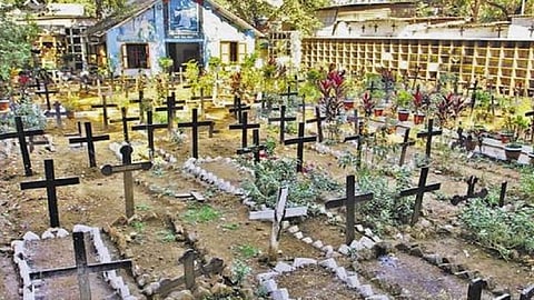 म्हणे ठाणे स्मार्ट सिटी होणार; इथे तर अंतिमसंस्कारासाठीही होतेय वणवण...