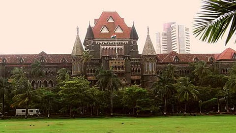 शहरी नक्षलवाद प्रकरणी अटकेत असलेल्याच्या वैद्यकीय अहवाल प्रती कुटूंबियांना द्या;उच्च न्यायालयाचे निर्देश
