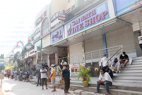 अन् दारुची दूकाने उघडलीच नाही... नवी मुंबईतील तळीरामांचा हिरमोड