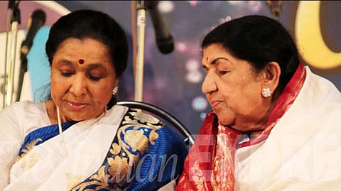 Asha Bhosle, Lata Mangeshkar