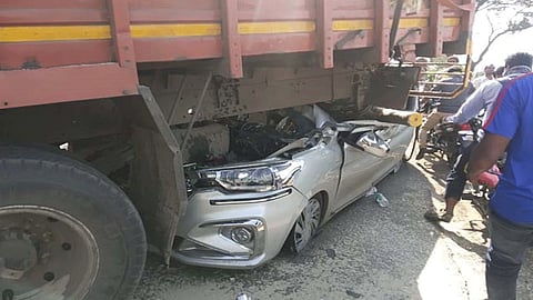 one dead in accident on kolhapur sangli highway