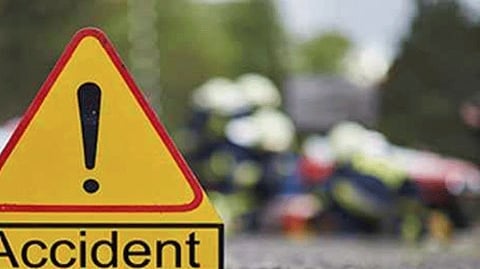 Accident News Two killed in car accident Four people injured solapur