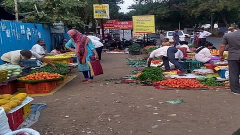 akashwani vegetable market gangapur road nashik
