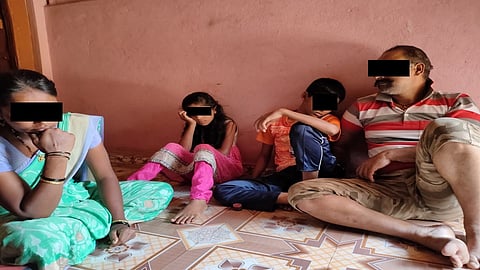 Corona Case Study : घराचं भाडं, राशन, रिक्षाचा हफ्ता कसा भरायचा? रिक्षाचालकांवर शंभर प्रश्नांचा डोंगर