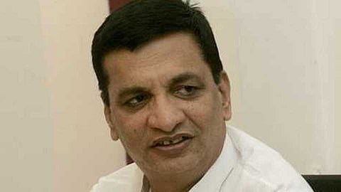मोठी बातमी - निर्णय प्रक्रियेत स्थान मिळत नसल्याने काँग्रेस नेते नाराज, बैठकीत चर्चा...