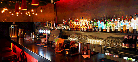 theft in beer bar at kolhapur ichalkaranji