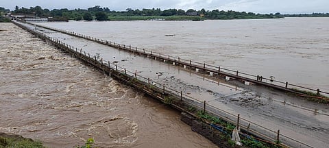 Begumpur bridge over Bhima river under water Solapur Mangalvedha traffic jam