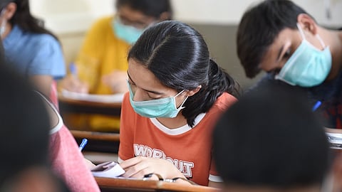 coronavirus maharashtra 10th geography paper cancelled minister varsha gaikwad