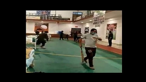 corona patient playing cricket in quarantine centre video viral