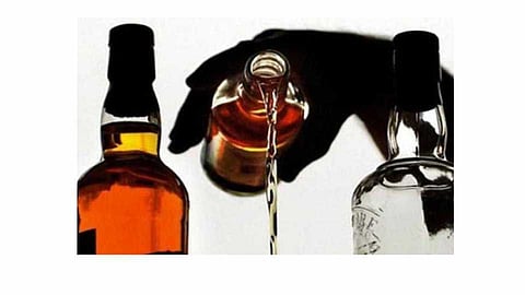 An important decision was taken by the District Collector regarding the sale of liquor in Solapur district