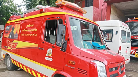 ‘देवदूत’च्या कर्मचाऱ्यांना असते पगाराची प्रतीक्षा