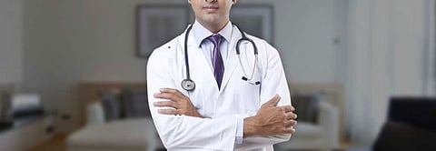 कोरोना काळातच खासगी वैद्यकीय महाविद्यालयातील निवासी डॉक्टर झाले नाराज, कारण...