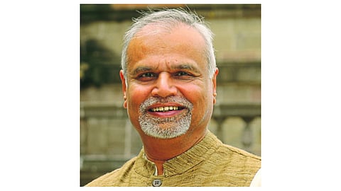 dr.-bhushan-patwardhan