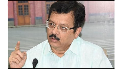 Coronavirus : गरजूंच्या मदतीसाठी दानशूरांनी पुढे यावे - डॉ. दीपक म्हैसेकर