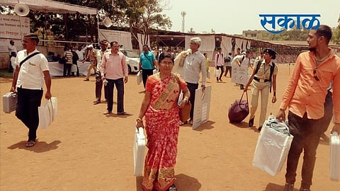 Akola Marathi grampanchyat News Agitation for Gram Panchayat election honorarium