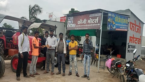 ex serviceman starts new business in andarsul nashik marathi news